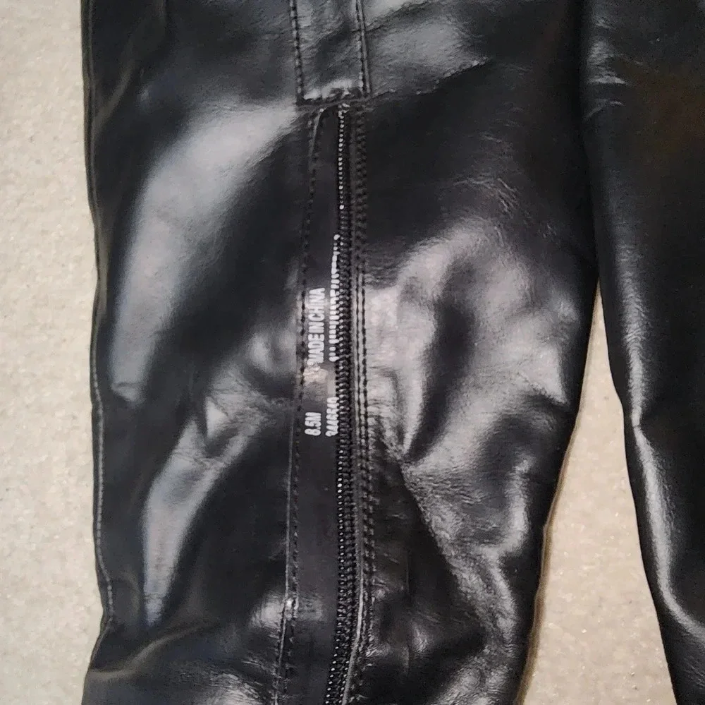 Black heeled leather boots size 8.5 - Picture 4 of 6